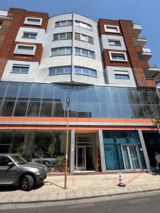 Center Suites