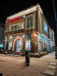 Hotel nidhi