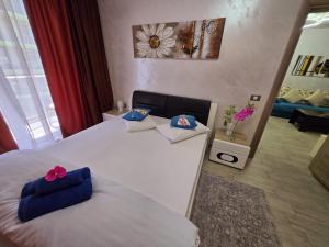 Luxury Holiday SeaSide Apartment - Beach Pool & Spa Resort