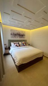 Coastal Charm Stay - sunny, calm spacious
