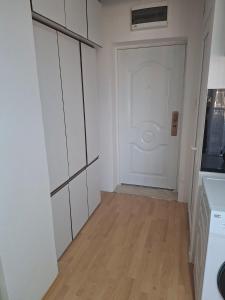 Lake View Apartment