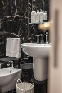 Palazzo Savino Southern Italian Lifestyle - Epoca Collection
