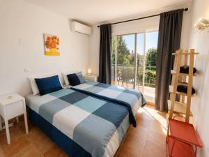 Marbella Beach House with Private Garden in Peaceful Area Close to Everything - Magnolia Properties