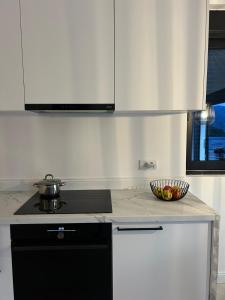 L 32 Sea view