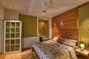 Hillside Cabin Cozy 2BHK BY 8MH Kasauli- Dharampur