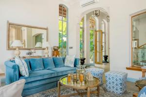 Lindsay Manor Casa Malaga-Pool Designer Villa