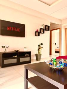 APPARTEMENT HAUT STANDING 2 Chambres-Vue Piscine & Parking
