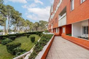 Seabreeze Duplex – Beach & Terrace