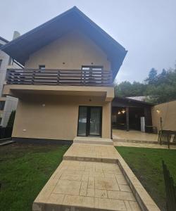 IUNIk
