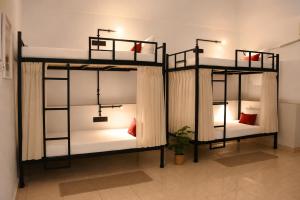 8fold by LaRiSa Siolim,Private Rooms & Dorms