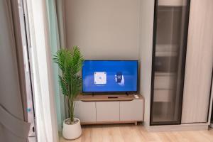 Title Serenity Studio with Balcony by TVC F206