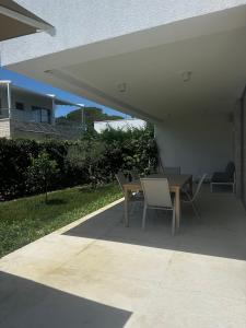 Bliss Properties Luxury Villa with Private Pool 5 Min to Beach,