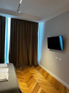 Bliss Properties Luxury Villa with Private Pool 5 Min to Beach,