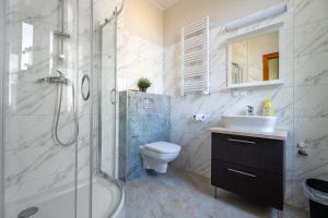 Apartament Centrum Kłodzko - Stara i Piękna Kamienica - ulica Okrzei, Spokój, Parking, Przestronnie, NOWOŚĆ