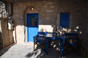 Avgonima Sunset Medvial Suite