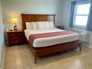 Beachgate Condo Suites and Hotel 526 and 527b condo