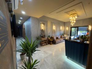 Alabi Hotels