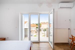 CC Rooms Thonhy Near Beach