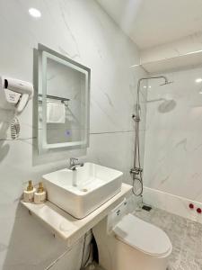 Phú Gia Hotel 464 Nguyễn Văn Linh