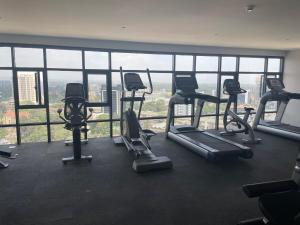 Luxury Westlands Studio City View with Fast WiFi