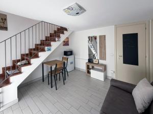 GuestHost - Historic Center Two-Levels Flat X6