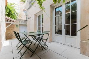 Magnifique Appartement avec Clim & Terrasse au coeur des Chartrons
