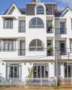 Villa 5 Phòng Ngủ View Đẹp - Có Máy Chiếu