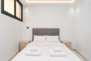 Spacious Villa - 3BR - 2 Living Rooms