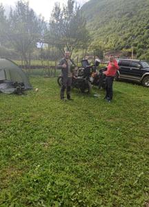 Bar Restaurant Hotel & Camping Vellezerit Gjelaj