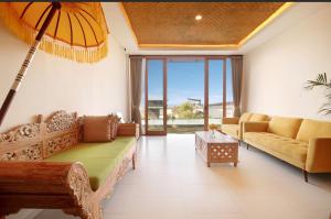 Quiet Villa with Private Pool & Ocean View