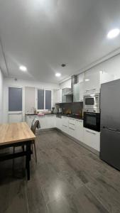 Lac 2 Premium Large Apartment