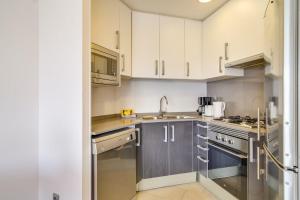 GuestReady-Stay in Poblenou with Pool & City Views