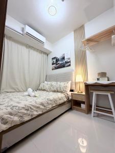 MOA Grand Staycation Suite #12, NEW UNIT!
