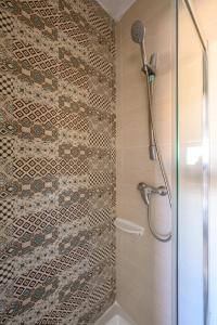 F3 Room 1, Private Double room with private bathroom and balcony