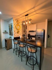 Apartamento Moderno y Lujoso con vista al Mar PISO19 - Cerca a la Ciudad Amurallada
