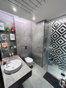 BohoLuxe Modern Luxury Apartment with Balcony Near Gaur City Mall