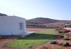 Orange Apartment Antiparos Greece