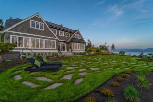 Sea Lion Estate