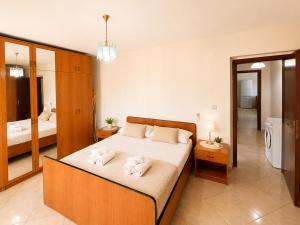 Tirana Central Exclusive - Check in 24h