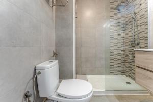 Beachfront Apartment with Sea View AC WiFi - Cambrils "Apt 208"