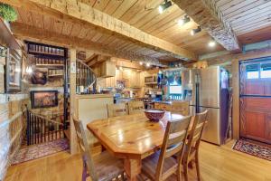 Historic Monterey Cabin on 230 Scenic Acres
