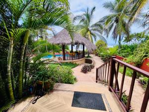 Casa Sol y Luna Beachfront private Suits