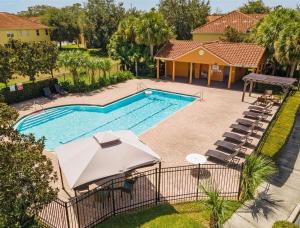 Cozy TH Near Disney & Attractions Fits 8 people