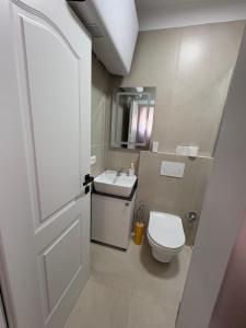 Mabis Apartment