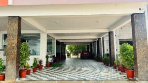 Arul Rayara Residency