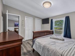 Dickerson Bay Retreat by BlueWater Realty Group
