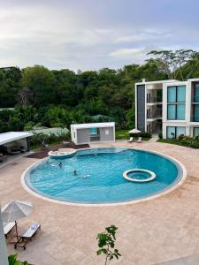 Become 33 Modern 2BR in the Heart of Nosara