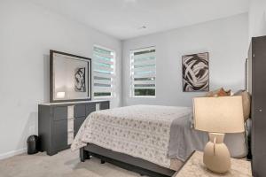 Luxury 5BR Perfect For Insurance & Corporate Stays
