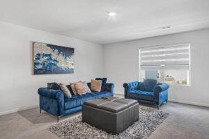 Luxury 5BR Perfect For Insurance & Corporate Stays