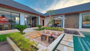 Bellis 68 Villa 3BR Rice field Views Ubud